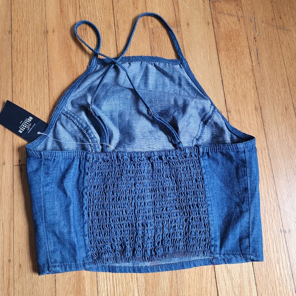 Hollister blue jean cropped top size XS new - Picture 2 of 7